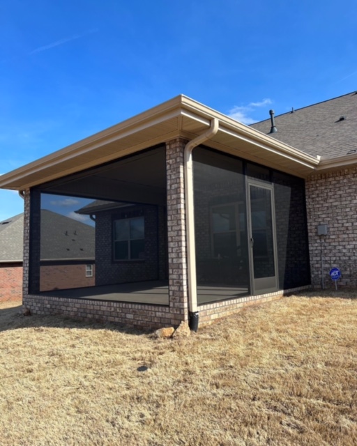 NewWaveOfShade's tweet photo. Do you see screen mesh? Look really close, then swipe. Yes, that's Super Screen. The PVC coating reflects glare, which allows for a better outward view. Super Screen is also tear resistant. Installed an upgraded screen door by @PCAProducts. #screenedonporch #porchlife https://t.co/U2emzYk4Db