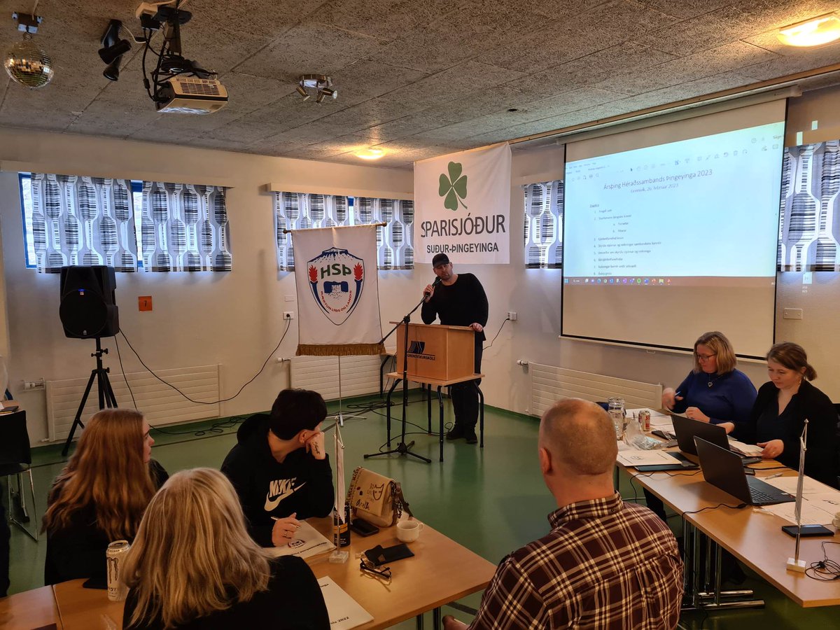 „Þetta var mjög gott þing og vel sótt,“ segir Jón Sverrir Sigtryggsson, formaður HSÞ. Á þingi sambandsins í gær voru afhent þrjú gullmerki HSÞ og eitt starfsmerki UMFÍ. Eitt merkjanna átti þó að afhenda árið 2021.

Meira á umfi.is