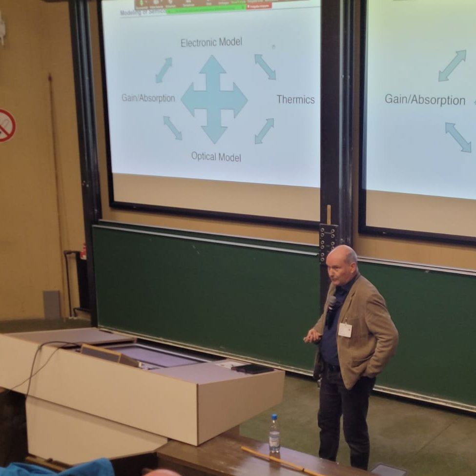 quantimony's tweet photo. #WinterSchool on III-Sb applications: non-volatile memories @TUBerlin
PD Dr Uwe Bandelow from #WIAS Berlin is giving a lecture on Modelling and Simulation of #semiconductor Devices: From High –Power Lasers to Quantum Technologies. https://t.co/b0Ao5KzKYu