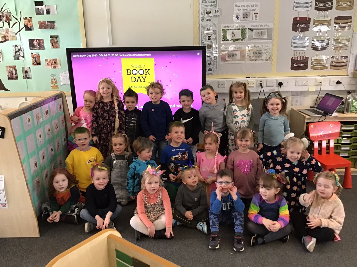A fabulous afternoon celebrating World Book Day ❤️📚 <a href="/DartonPrimary/">Darton Primary Sch</a>