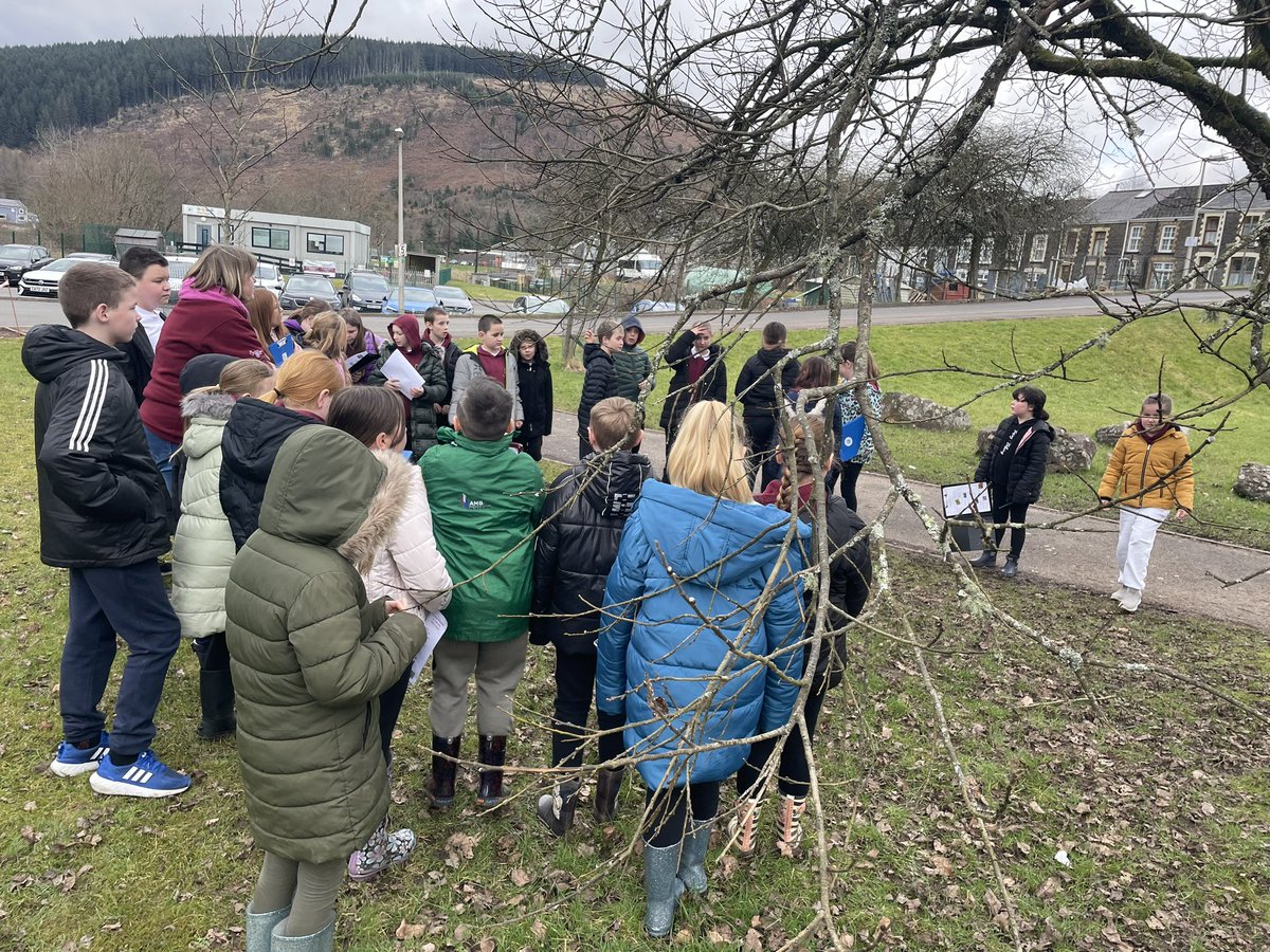 CymerPrimary's tweet photo. #CAPOakclass have had a fantastic day with Sarah from @LostPeatlands ♻️ We have discovered more information about peatlands, have created our own peat bogs and have completed an orienteering activity to find out more interesting facts! #cymerafaneco #outdoorlearning https://t.co/2k2LVI0K3W
