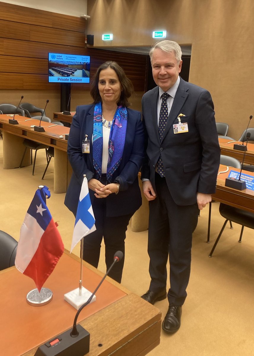 FM <a href="/Haavisto/">Pekka Haavisto</a>: Great meeting with 🇨🇱FM @UrrejolaRREE. I congratulated Chile for being elected as a member of the Human Rights Council for 2023-2025. Our countries share similar views on many central questions and I´m sure we are going to have great cooperation in the Council.