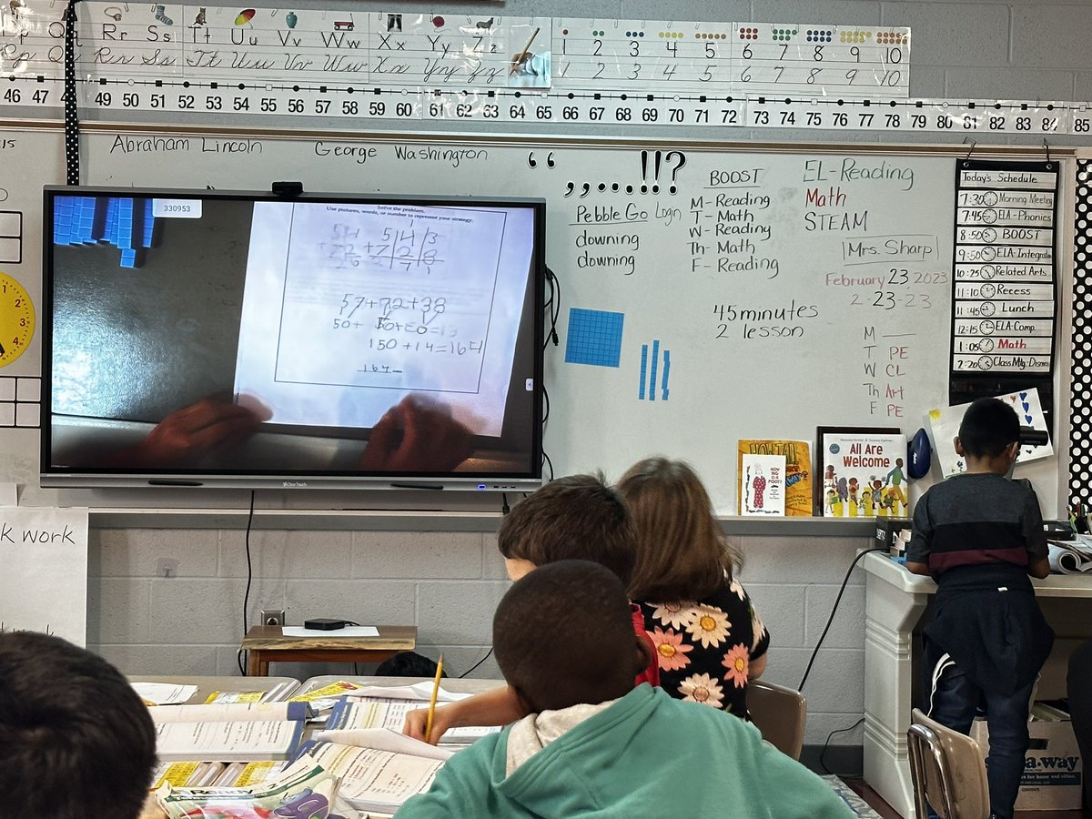 CLAchargers's tweet photo. Charger Mathematicians are hard at work sharing their thinking with their peers! @CindyCliche1 #mathchat #principlestoaction #weLOVEmath https://t.co/Xd4OMO3R8m