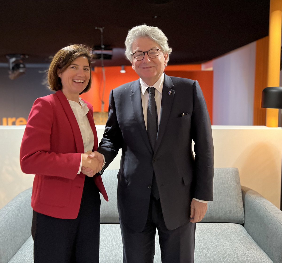 ThierryBreton's tweet photo. Constructive meetings with telcos CEOs today at #MWC23 in Barcelona.

Going beyond copper networks, we need a shared vision on: 

✔️ Building the networks of tomorrow

✔️ Financing the infrastructure for connectivity revolution  

✔️ Strengthening an EU telecoms single market https://t.co/FfZhxKzEsO