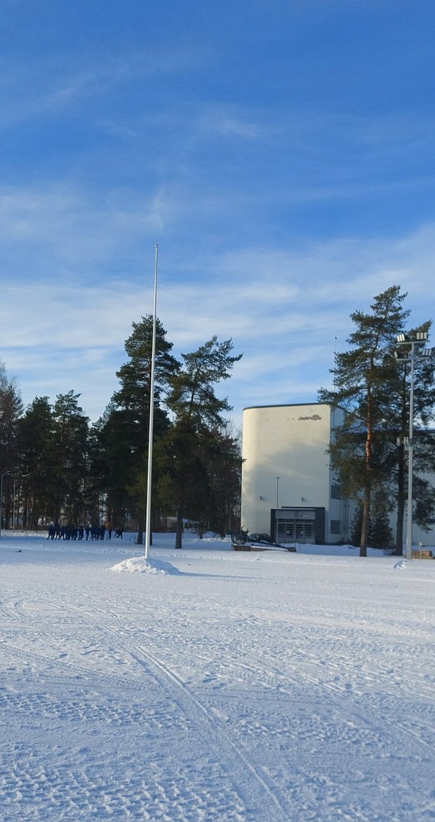 ValtonenVesa's tweet photo. #jääkärit105 juhlan jälkeen arki jatkuu perusasioiden parissa. #tekemisenmeininki
#2ptri #krhk #lnttiedk #tiedk
#porpr
#maavoimat https://t.co/y1Pmg92uhI