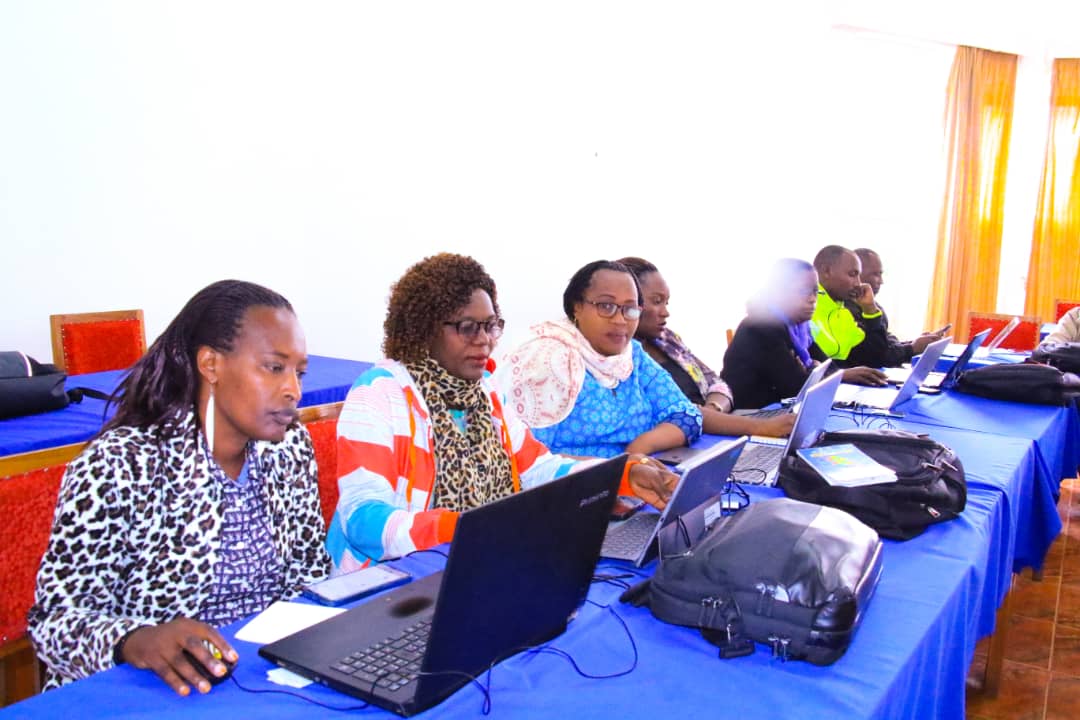 msp_burundi's tweet photo. La Direction du Système National d'Information Sanitaires #DSNIS du @mspls_bdi tient du 27 Février au 03 Mars 2023 un atelier d'élaboration de l'annuaire des statistiques sanitaires, édition 2022 au chef lieu de la @Gitega. https://t.co/yG2HvO13Iu