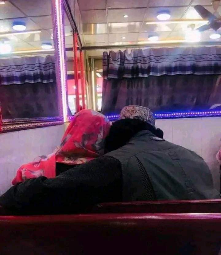 دانشگاه بند، مکتب بند، کار و تحصیل بند، پارک و تفریح بند اما فقط آغوش نرها باز این فلسفه وجودی زن کشور چون افغانستان.

#StopHazaraGenocide