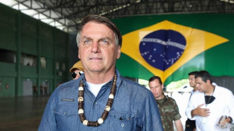 revistaforum's tweet photo. MERCHAN

DataFórum: Bolsonaro Store viraliza no Twitter e transforma ex-presidente em chacota nacional

Leia mais: https://t.co/IrRmwfJU3L https://t.co/wEHkZy5pht