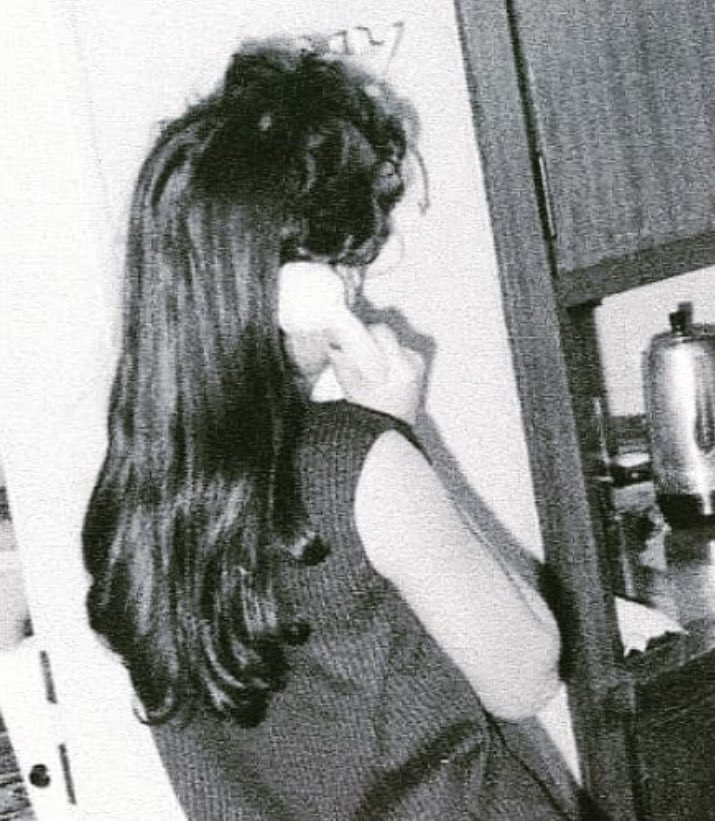 TheSatninQueen's tweet photo. Growing up was especially difficult for me. I felt out of place, alone… even when I was surrounded by people. I suppose that every teenager experiences that though. 
But even then, I kept reaching for something beyond me. Something I didn’t even know or understand. https://t.co/hKkqG1F6Gz