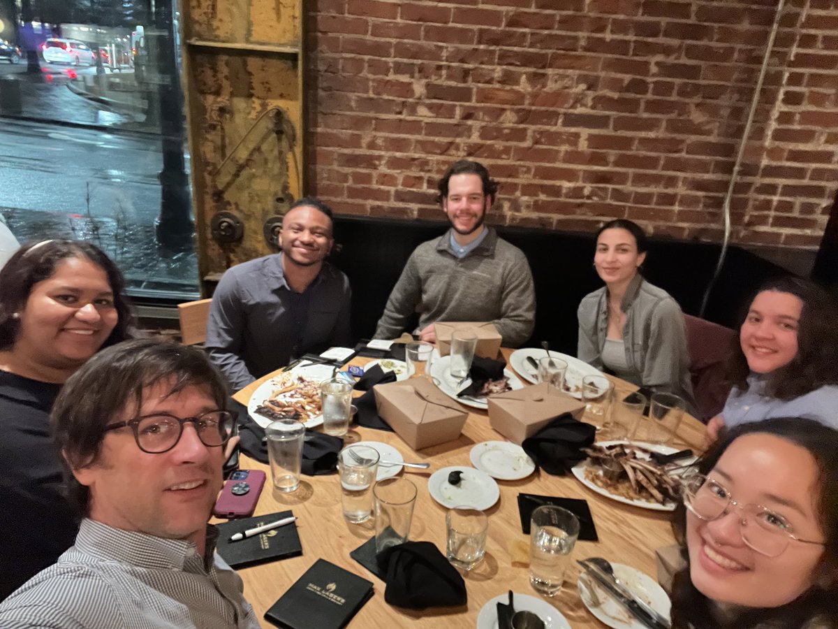 jon_ds7's tweet image. #SPSP2023 was great! It was fun connecting with @KnoxCollege1837 and @NorthwesternU friends. I really appreciated meeting old twitter/zoom friends IRL and new faculty/grads/post doc friends. Also I have to give a special shout-out to #BLASPR for such an inspiring event ✊🏾.