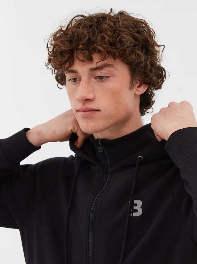 bench_bd's tweet image. 4-Dot Fleece Full Zip Hoodie🔥

👉Full zip hoodie featuring small 4-dot logo at chest, incorporated ribbed mock neck, and ribbed cuffs and hem.

🛍 Visit Us: cutt.ly/S8fUrjS
.
.
#hoodie #ziphoodiesecond #ziphoodie #fleecehoodie #TikTok Jungkook Selena
