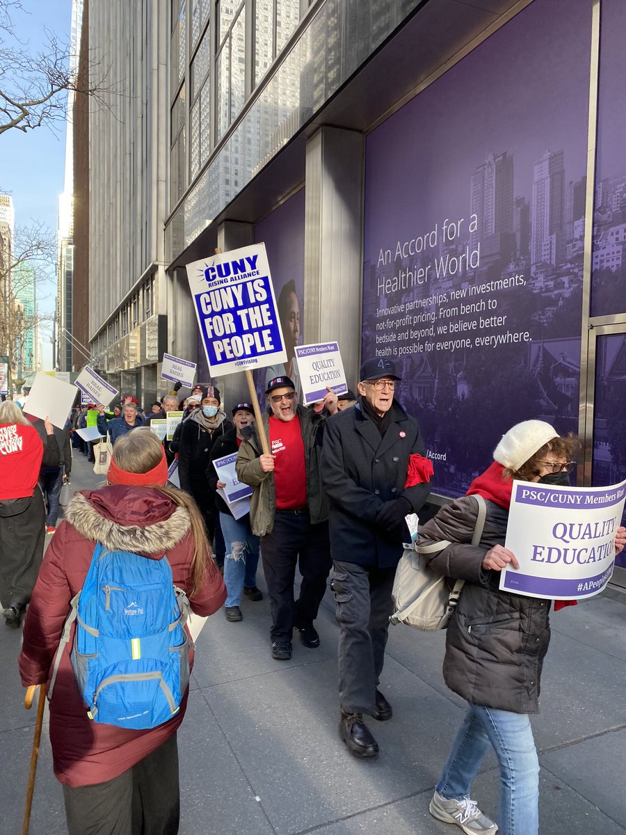 veronewyork's tweet photo. CUNY should be about economic and racial justice but without funding we fall short on our mission and we fail to give students the high level of education and opportunity that they deserve @PSC_CUNY  @pscbrooklyn this rally calls for change #cometothetableCUNY https://t.co/zWSmwy1wm6