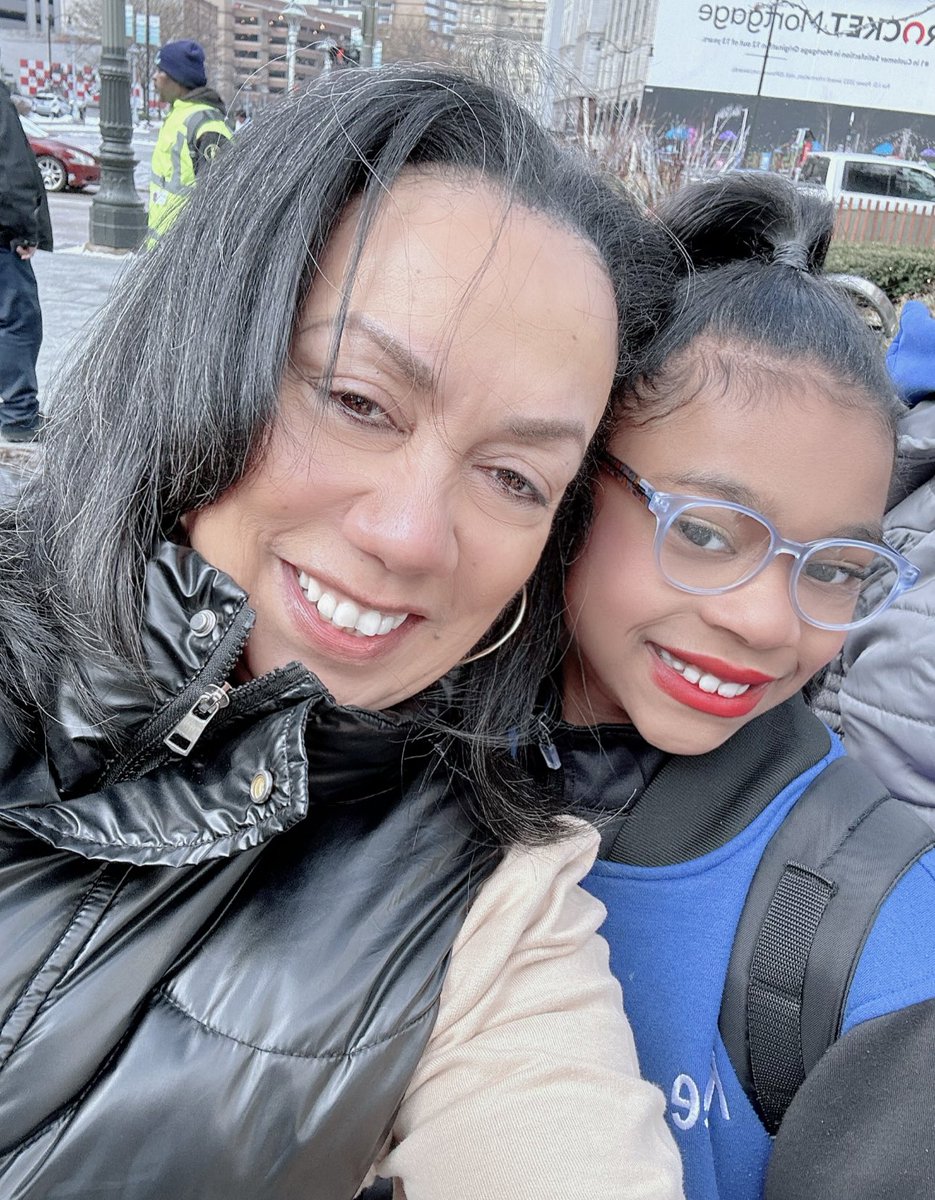 gailpmason's tweet photo. @MoneyMatters96 One of our Young Investors was downtown skating and performing this weekend.  So proud of our youth. https://t.co/81H9wSK6Tm