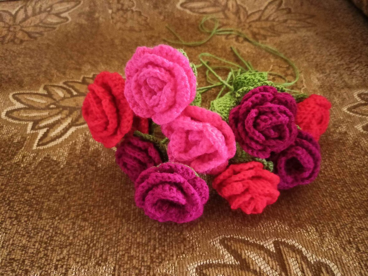 HDIF has started a March 8th campaign with a message of peace! Russian and Ukrainian women working together to make exquisitely handcrafted roses bit.ly/3YWakeJ

#armenia #march8 #womensday2023 #yerevan #russia #ukraine #peace #socialentrepreneur #womeninbusiness
