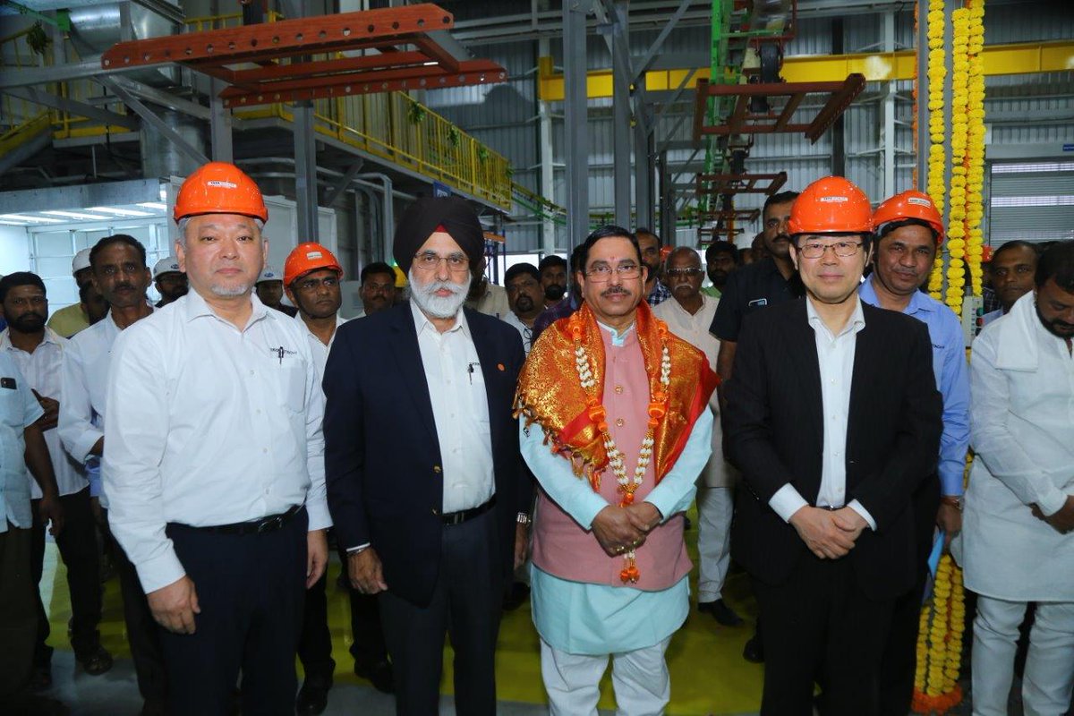 We are delighted to announce the inauguration of the New CED Painting Line at Tata Hitachi’s Dharwad manufacturing facility. 
#TataHitachi #ChaloDeshBanaye