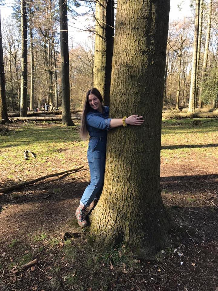 DirtyGardenH0E's tweet photo. Hug something today. Hug a tree. 
Reconnect back with Mother Nature 💚
#GardeningTwitter https://t.co/4MSQTtcumD