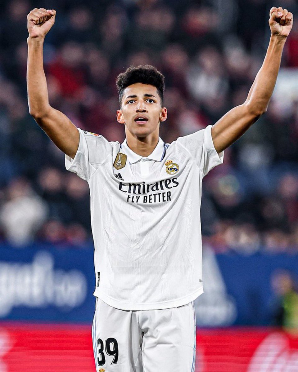 名前募集中 on Twitter