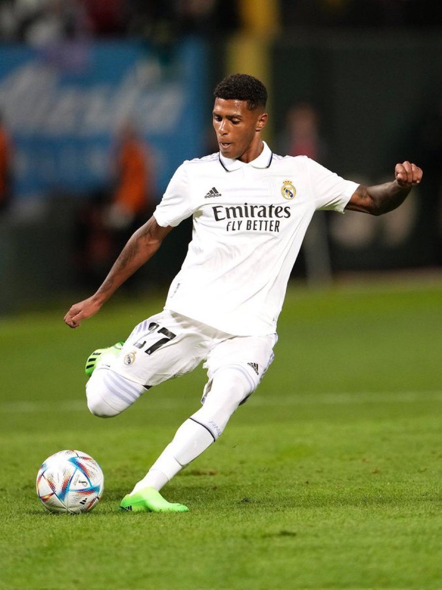 名前募集中 on Twitter