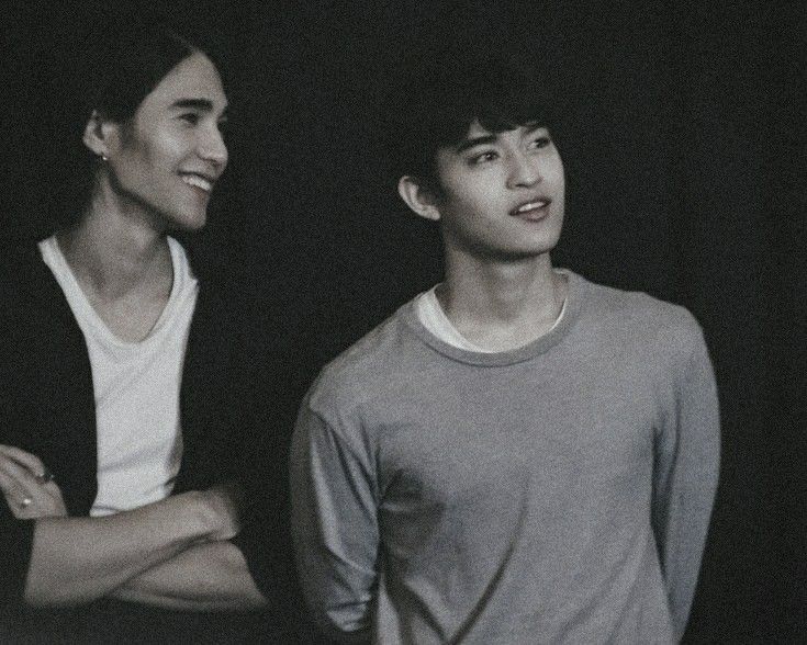tirrhoe's tweet photo. It's never the end for me. I took this as a beginning of what I want to see for both of you 🤗 looking forward to Wuju Bakery, OST and more from you guys ✨ thank you again for being my safezone and comfort place 💜🌻#DearJeffCode
#JeffBarcode https://t.co/RDO7zFPXl9