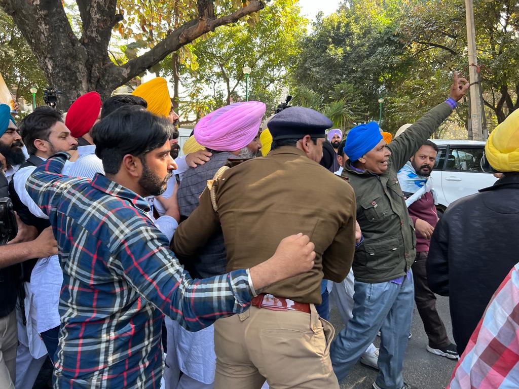Adv Harpal Singh Cheema (@HarpalCheemaMLA) on Twitter photo 2023-02-27 11:15:48 Thousands of @AAPPunjab volunteers & the entire Punjab Cabinet today protested against the dictatorial arrest of Dy. CM @msisodia ji This arrest is sheer vendetta politics of the Modi Govt and a gross misuse of agencies like CBI to hound the opposition. Thousands of @AAPPunjab volunteers & the entire Punjab Cabinet today protested against the dictatorial arrest of Dy. CM @msisodia ji This arrest is sheer vendetta politics of the Modi Govt and a gross misuse of agencies like CBI to hound the opposition.