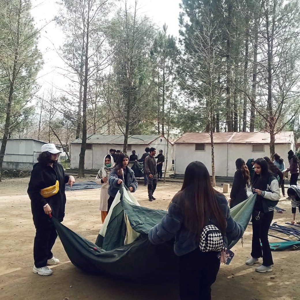 Homebridgepk's tweet photo. Homebridge by Beaconhouse organised its very first Duke of Edinburgh adventure journey trip. Students from across Pakistan gathered at Mangal, Abbotabad for their activities 

#homebridge #beaconhouse #dukeofedinburghaward https://t.co/CyJqKCTcIr