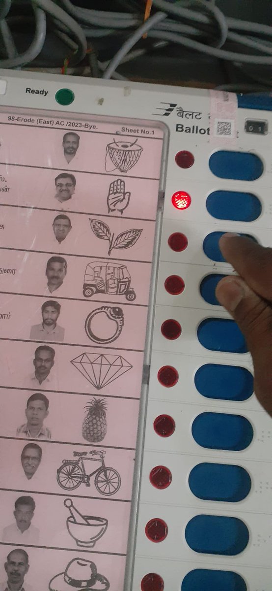 இவனுங்க தேர்தல் ஆணையம் இல்ல.... தேவ்டியா ஆணையம்...😡

#தில்லுமுல்லு_திமுக 
#TN_byelection2023
