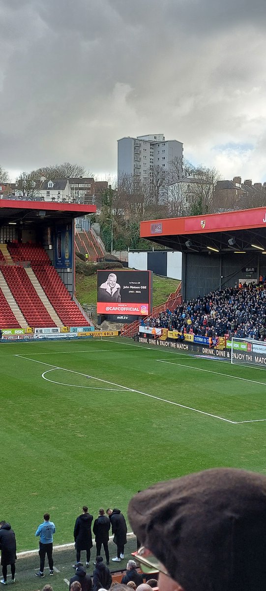 A quick return to Saturday &amp; <a href="/CAFCofficial/">Charlton Athletic FC</a> #Greenergame.  It was a 1-0 loss to Sheffield Wednesday but great to see what organisations &amp; fans can do in coming together for climate action. 
<a href="/pledge_ball/">Pledgeball</a> <a href="/CheekyPandaHQ/">The Cheeky Panda</a> <a href="/RSKGroup/">RSK</a> 
<a href="/UoGOutreach/">UniofGreOutreach</a> 
#football #together #proudtobegre