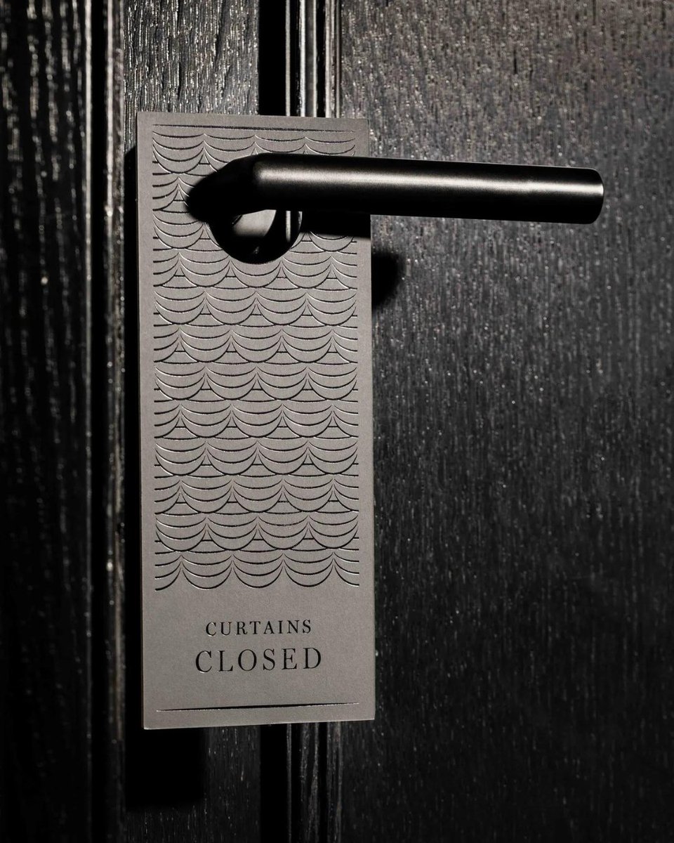 With Innerplace, choosing a hotel isn't the only consideration. Which floor, which suite, and why? - The services we provide are tailored to the individual needs of each client we manage. 

#luxurytravellondon
#INNERPLACE
#conciergelife