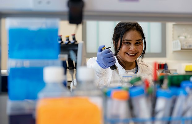 AdePetts's tweet photo. Did you know that The Great British Bake Off winner, Dr Syabira Yusoff, is also a BHF-funded scientist? She reveals how she finds time to bake alongside her research. 

https://t.co/8mk0kz6jj2 https://t.co/G72rqkqacS
