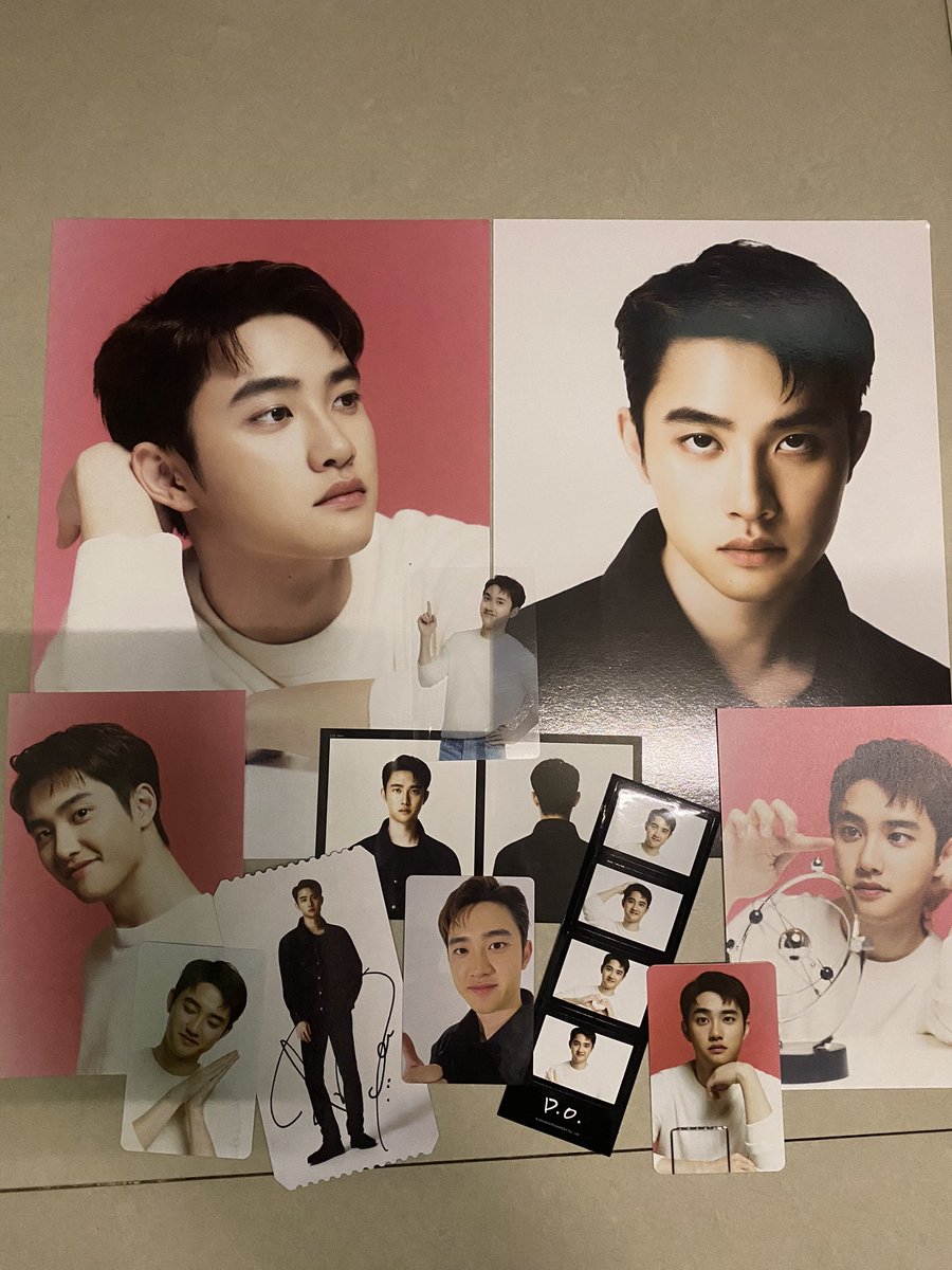 kyungsssoo's tweet photo. ang popogi ng mga umuwi!!😭😭 tagal kong hinanap ‘tong dalawang member set na ‘to kasi very blockbuster sila and may pa-freebies pa. super thank youuu @happydistrict 😭🫶🏻 #HD_Feedbacks https://t.co/UyEOJQFf77