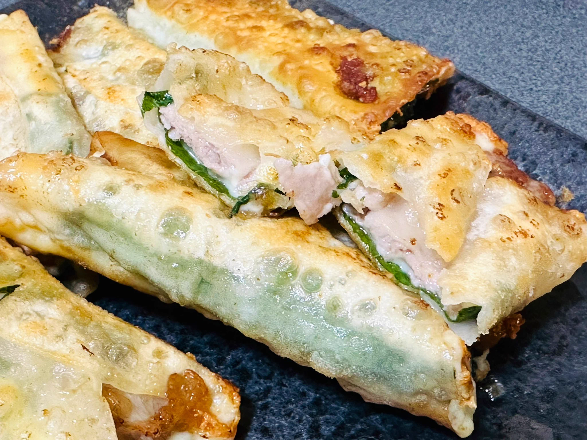豚+大葉+チーズなんて…
なんてハズレない組み合わせ！🐷🌿🧀
うまぁ( ˊ̱˂˃ˋ̱ )✨  