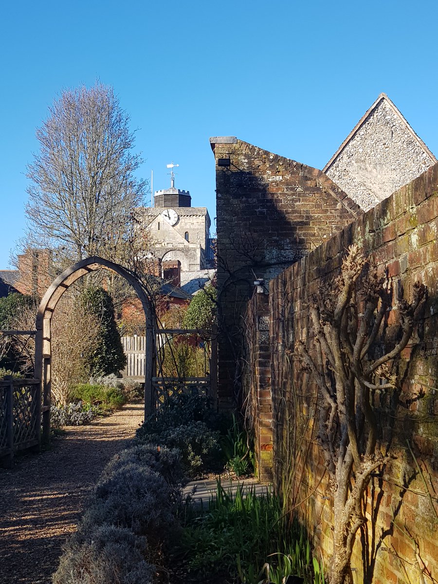 KingJohnsHouse's tweet photo. Not just a view of a thousand yards, from here you can #SeeForCenturies. #Romsey, more #Heritage, more #History, @moreTestValley @Visit_Romsey https://t.co/XDazvbjUT0