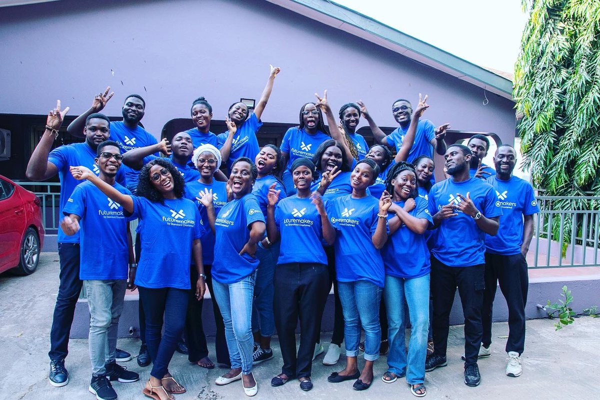 ChallengesGhana's tweet image. Starting a new journey with the first step! Our Junior Associates are now fully equipped to begin placement after weeks of rigorous training to support the various businesses they&apos;ve been assigned. Today marks the beginning of a new chapter!

#scfuturemaking #hereforgood #youth
