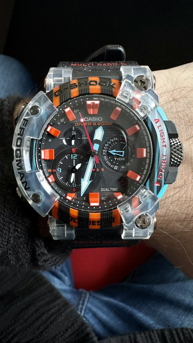 BalrogCZ's tweet photo. Konečně jsem se dočkal :-) #casio #limitka #frogman #love https://t.co/0hG9yerHMh