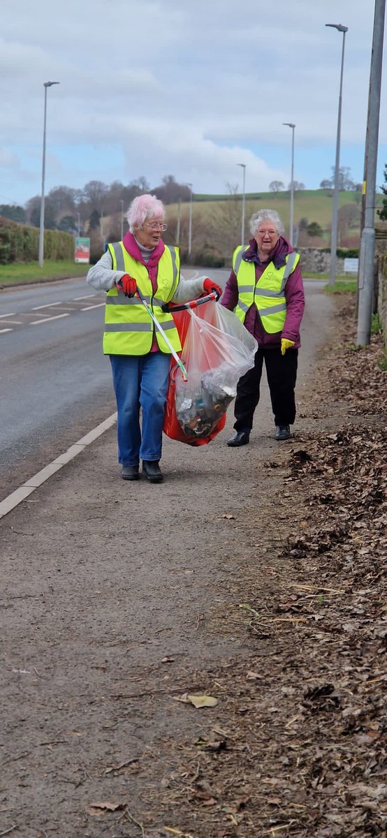 willlloyd83's tweet photo. Big shout out to Joe on the @powyshighways Road Sweeper today, adding the finishing touches to the Three Cocks Clean Up yesterday!
Great seeing communities taking the lead, putting Three Cocks back on the map!
@KWT_East #ThreeCocksMatters https://t.co/iQSdQQjzJO