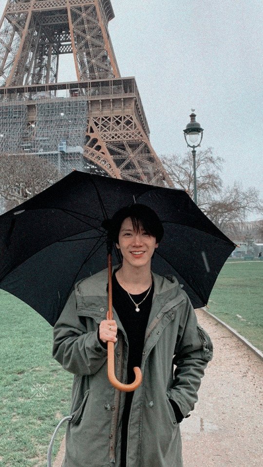 Happy Birthday Ten! 

We wish you a beautiful day and pice for this day, also we sent you a big hug.

Thank you for being such a wonderful person 💚💜

TENLEE 27th BDAY
#HAPPYTENDAY