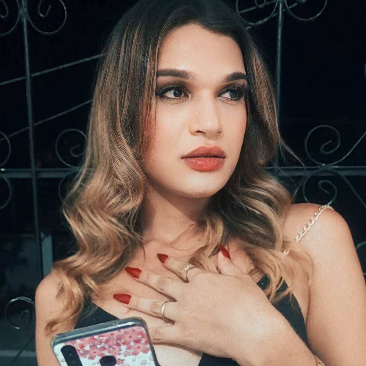KimMontenegro8's tweet photo. Revitalize suas Energias! 🦋✨

#KingsLeagueJ8 
#LGBTQ 
#transnovinha 
#MODEROID 
#modelo_trans https://t.co/ZszwG9cwwD