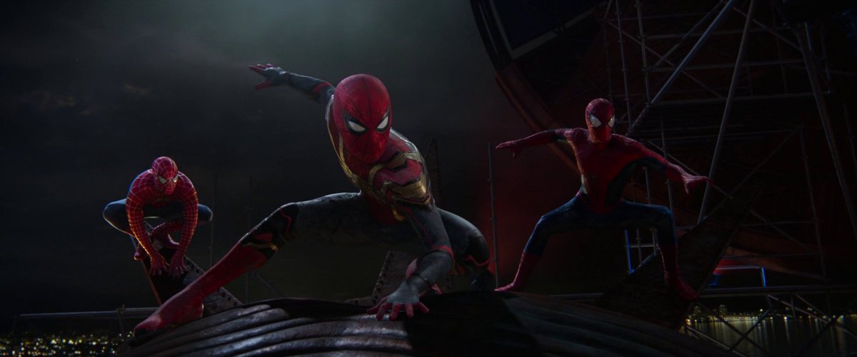 Demostración de fuerza de cada Spider-Man en el cine. En sus respectivas películas o en sus apariciones en otras. 

El orden será por aparición de cada personaje en el cine. 
🕷️🕷️🕷️

Dentro Hilo🧵