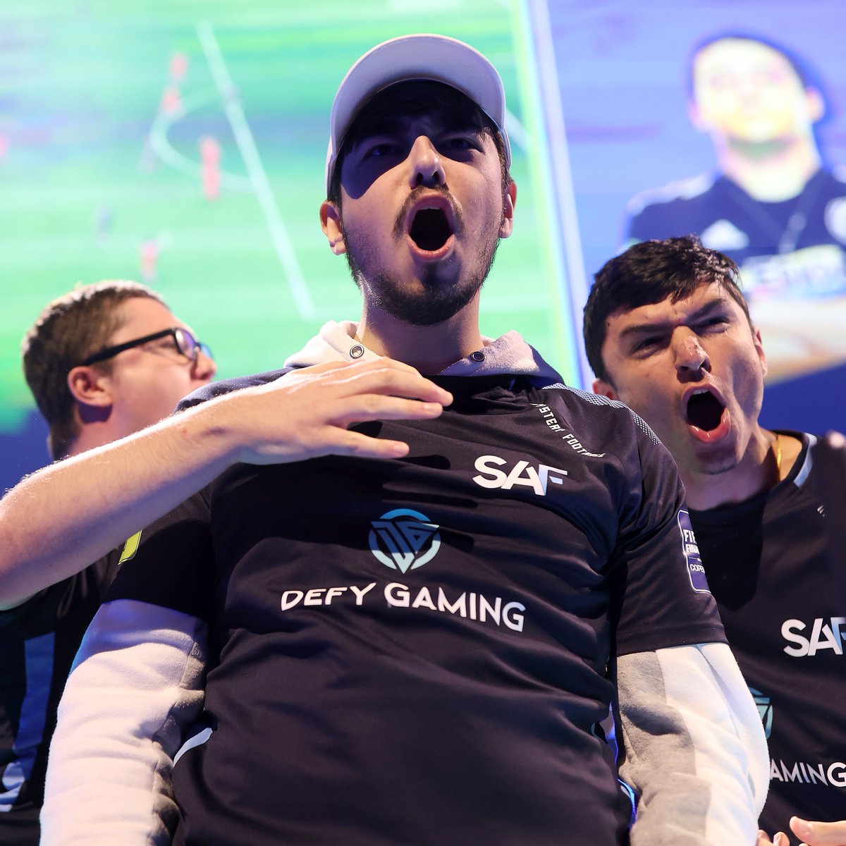 FIFAe's tweet image. The final 4 have landed... #FameYourGame

The FIFAe squad checked out all your pictures and determined 𝙩𝙝𝙚𝙨𝙚 were their favorites...

Now it's up to you the community to decide who ends up on an in-game Tifo, Vote below 👇