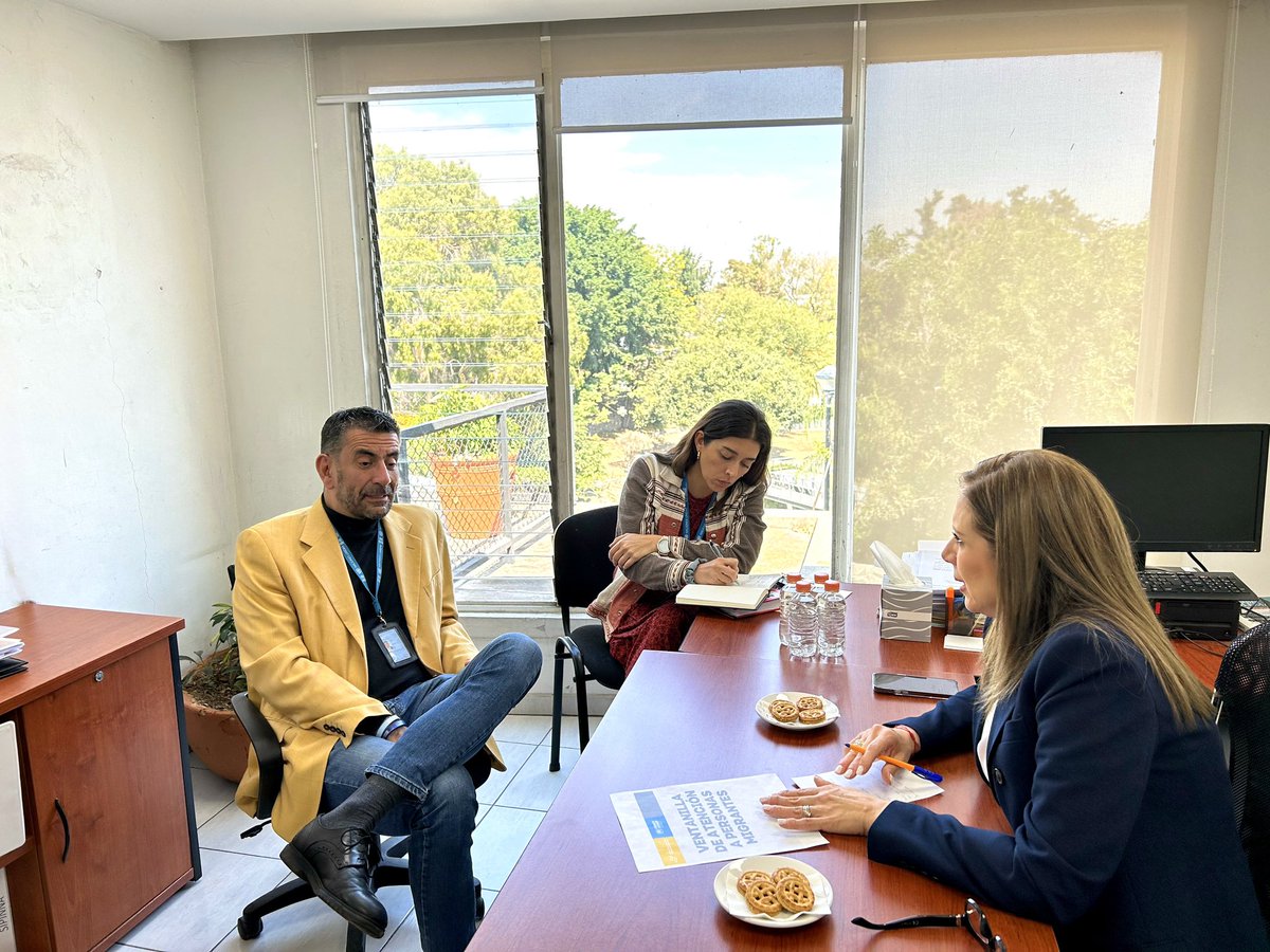 ALDO_FABRI's tweet photo. En pocos días el @GobiernoJalisco Jalisco abrirá en la Subsecetaria de DDHH, una ventanilla única de atención a personas refugiadas y migrantes. @AcnurMexico nos reunimos con @FabiolaLoya_ para ultimar detalles, a quien agradezco su voluntad y compromiso @comar_sg https://t.co/8lVSyGNaGy