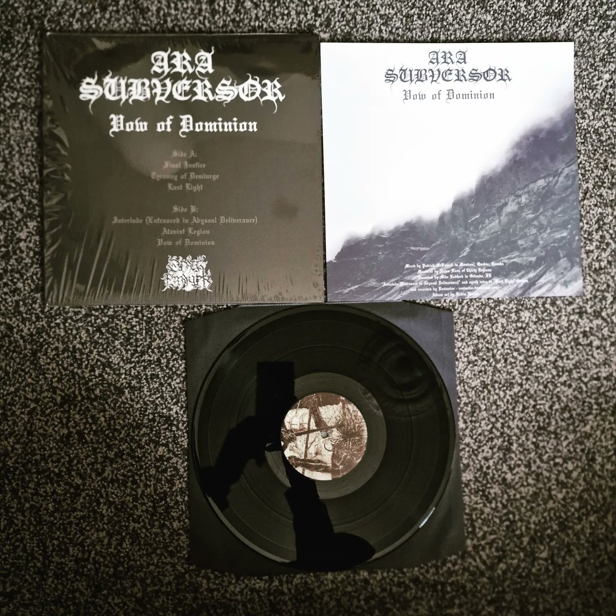 LordOfTheShado8's tweet photo. Black Metal Monday Unboxing. Hard work pays off, massive thanks to the family @deathprayerrecords for all their support and continuous work. Have reviewed some of the best releases this year. #arasubversor #VowOfDominiom @calderum_blackmetal #lordcramridor on stunning purple wax. https://t.co/iohcRLMGG9