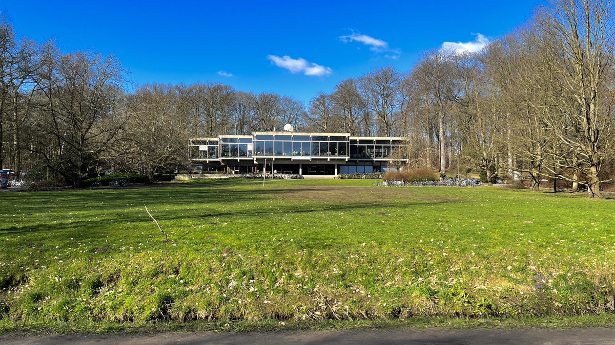 Johan__Morren's tweet photo. 13:00 zonnig dus ideaal om te joggen #vrtweer #alma3 #leuven https://t.co/b5BU6Dxjzy