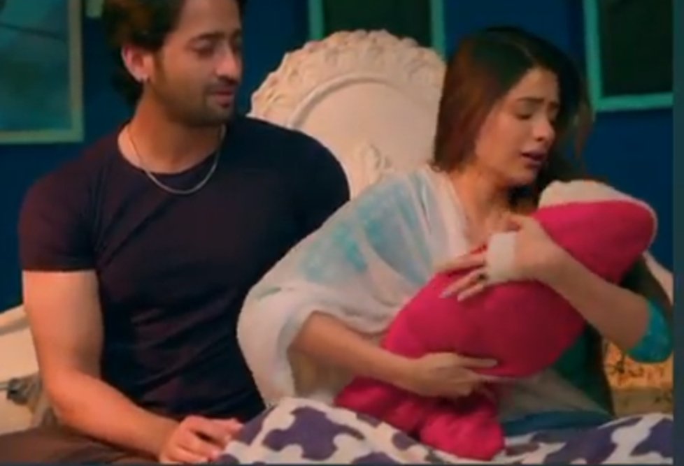 BanikRumy's tweet photo. PICS OF THE DAY😍🥳🥰❤️ #ShaheerSheikh #HibaNawab n #mitthu #ShaheerAsKrishna #HibaNawabasayuri https://t.co/qynmrQKkAw
