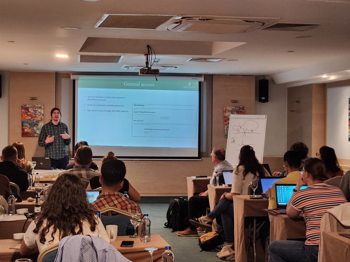 MaorMatzrafi's tweet photo. Eric Patterson @GenomEric presenting the #IWGC!

@EWRS_News @WeedGenomics training workshop. https://t.co/9SZDuKPHaA