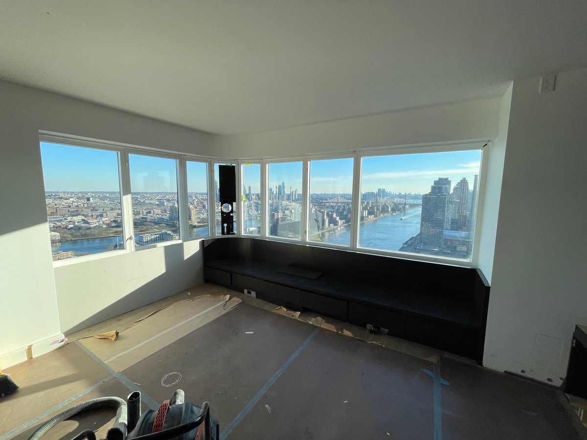 getLayr's tweet image. Love the #view from this Upper East Side condo.  Working for a repeat client, we removed the old damaged film and installed 3M Prestige 70 - sun / fade protection without compromising those amazing views.  Good looking project!  #layr #repeatclient #uppereastside #eastriver