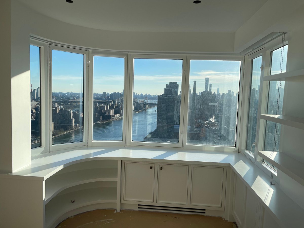 getLayr's tweet image. Love the #view from this Upper East Side condo.  Working for a repeat client, we removed the old damaged film and installed 3M Prestige 70 - sun / fade protection without compromising those amazing views.  Good looking project!  #layr #repeatclient #uppereastside #eastriver