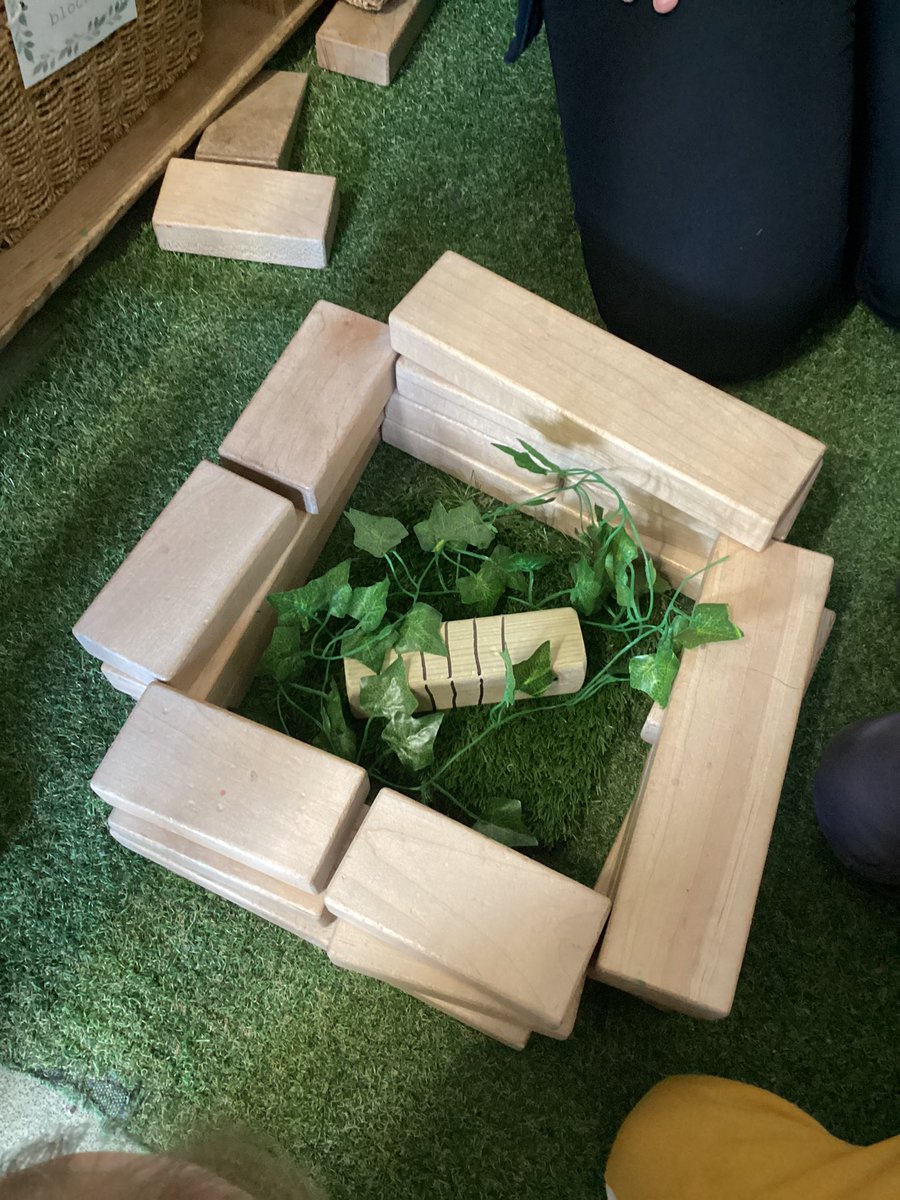 tinytotsnewport's tweet photo. Clytha children were so excited to hear we have a wormery on its way, they decided to make their own in the block area. This was a great opportunity for children to independently problem solve length, height and shape! Da iawn children! @EAS_EarlyYears @sewalesEAS https://t.co/ZUMKe5unfh