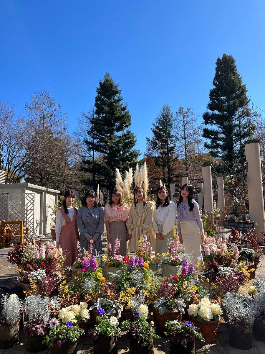 _____fleurage's tweet photo. 🌷fleurageの旅立ち🌷

昨日開催されました『JP紅白歌合戦〜ナオンも男もhamoってくれらーじゅ〆〜』の出演をもちまして、私たちfleurageは解散となりました😌

皆様からのご声援のおかげで私たちらしい演奏を続けてこれました。今までありがとうございました🌸☺️ https://t.co/AWlhfCPkQR