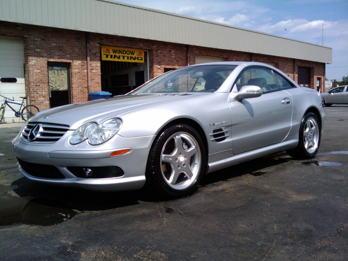 Our experienced technicians use the best quality products to serve you! Call us at 301-932-8342! bit.ly/3xSL4Je 

#VegaMotorSport #WindowTinting #CarDetailing #CarAlarms #Waldorf #PaintProtectionFilm #Car #Vehicle