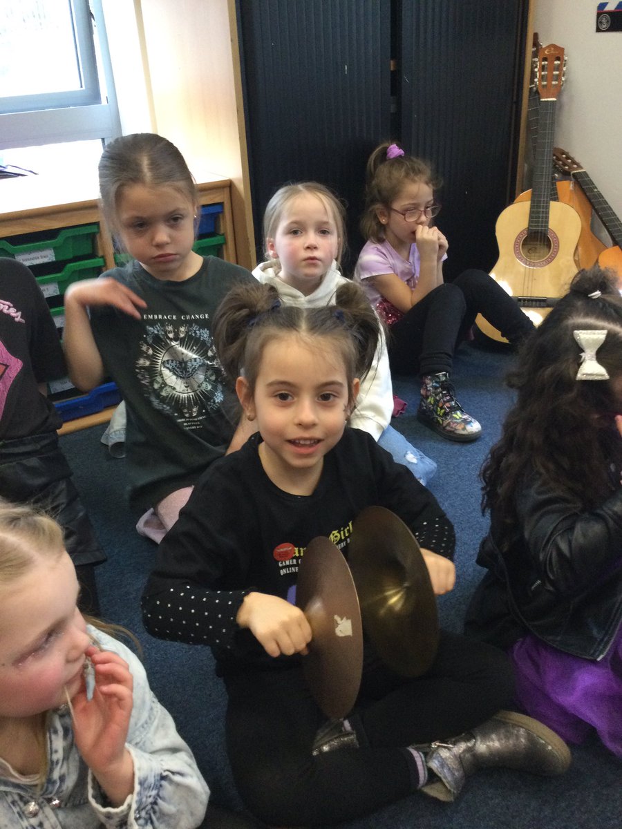 Our Year 1s investigating which instruments had a ‘cold’ sound to help to enhance our story:
@WCommonPS @WCPSc2028
